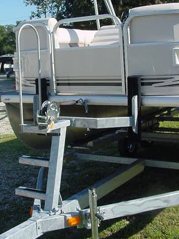 BOW STOP PONTOON WITH LADDER PO6255