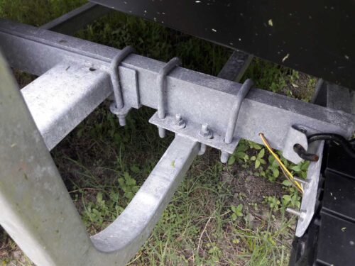 BOAT TRAILER PARTS PLACE - TAMPA FLORIDA - UIDE POLE BRAKETS HEAVY DUTY WORK WELL ON GALVANIZED TRAILERS PV1930
